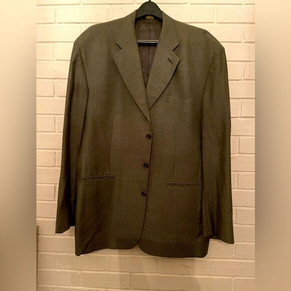 Men’s custom tailored suit